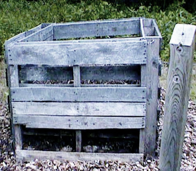 Wood Pallet Composter: Do-It-Yourself Compost Bin Instructions